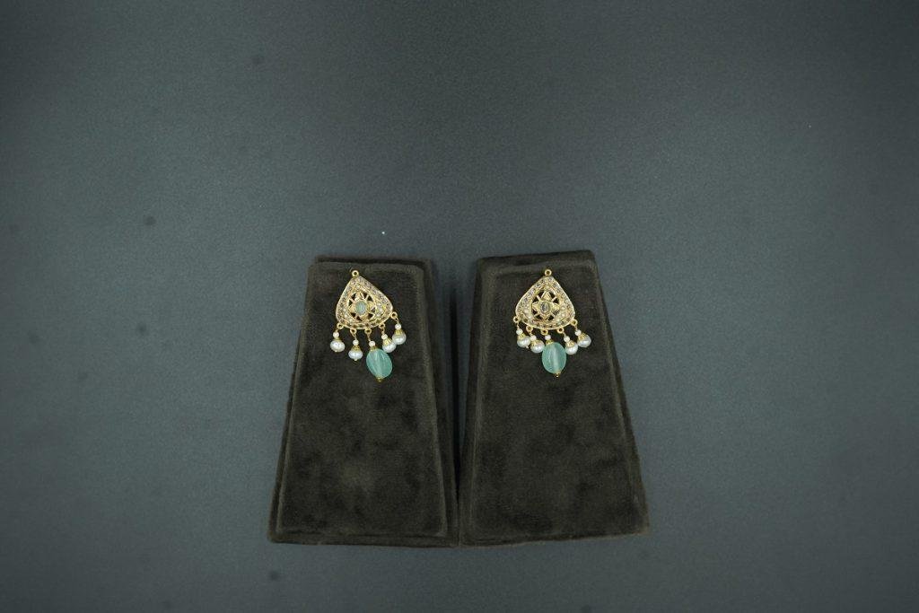 pair of earings